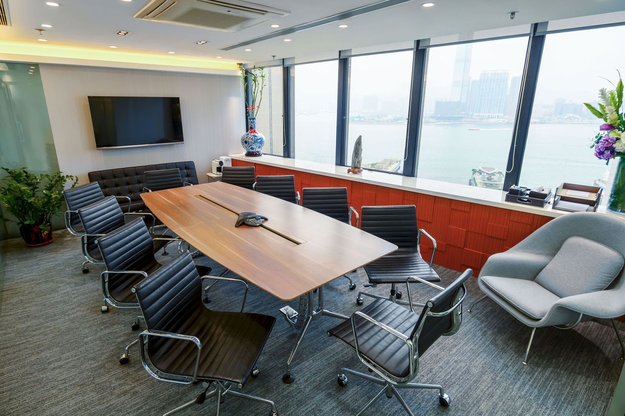 vOffice Sea View Meeting Room